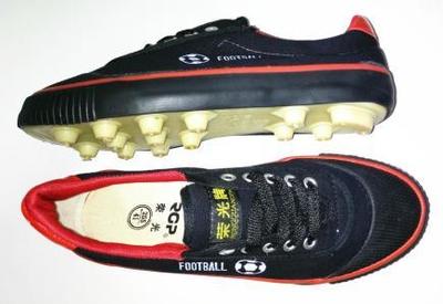 青春印记 那些陪伴80后、90后长大的经典球鞋